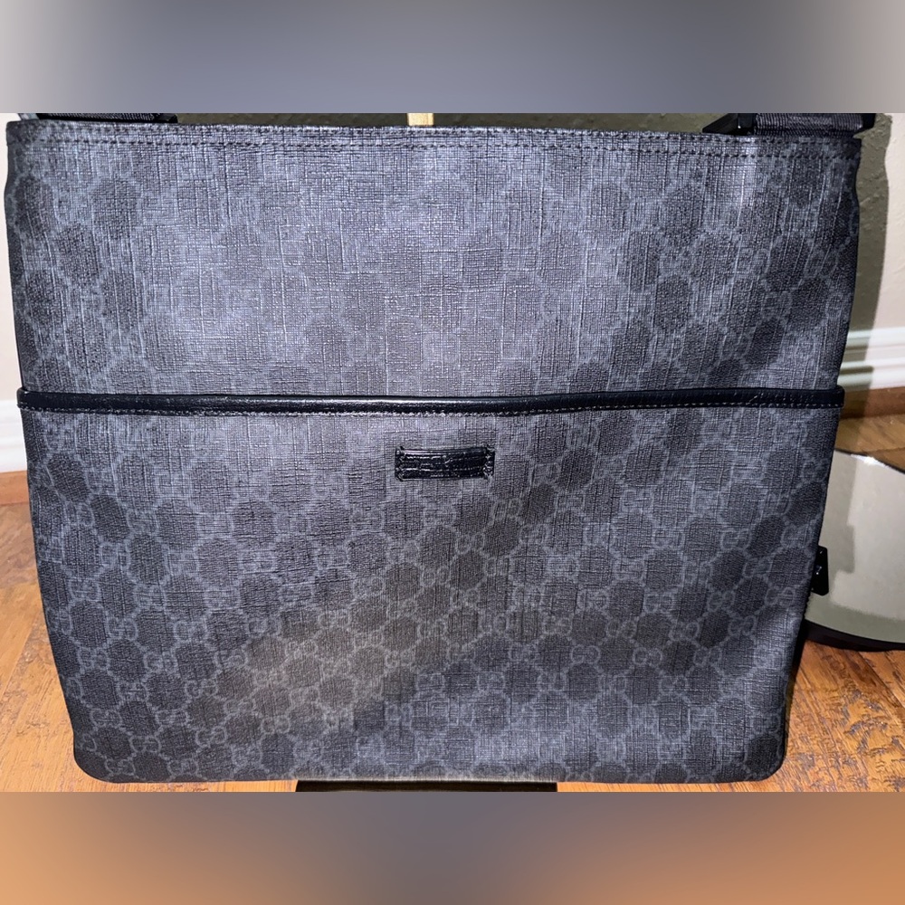 Authentic Gucci Crossbody Bag